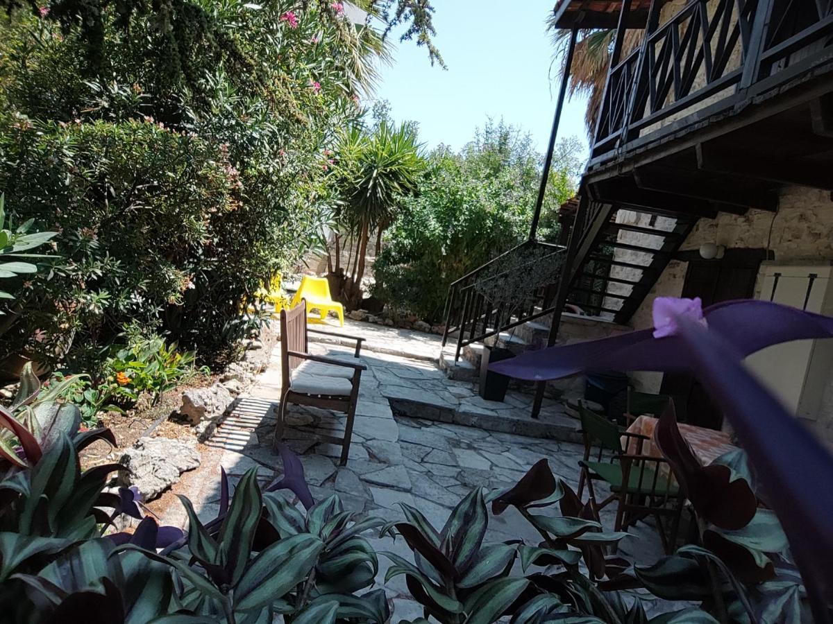 Liakoto Guest House Panayia Exterior photo